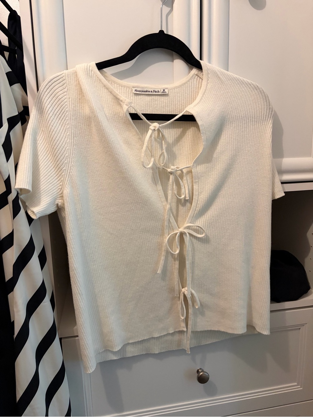 Abercrombie & Fitch Cream Short-Sleeve Tie-Front Ribbed Top
